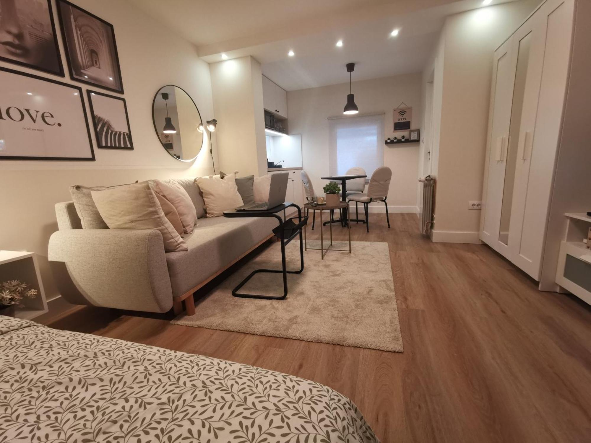 Vukajlo Petit Daire Belgrad